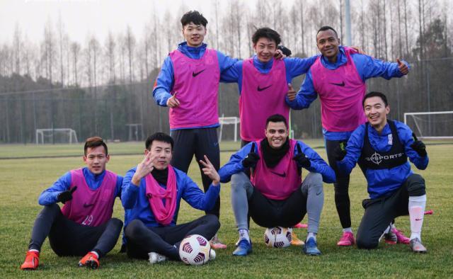 1618542229064034990.jpg 1000.jpg